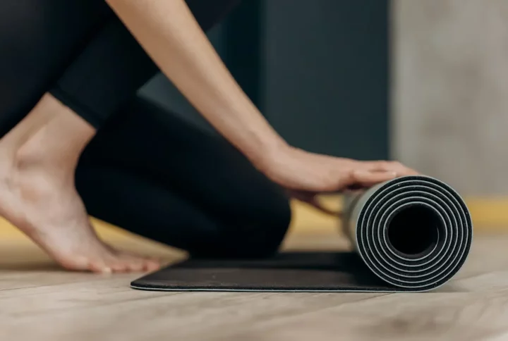 ¿Cuál es el grosor ideal para una esterilla de yoga?